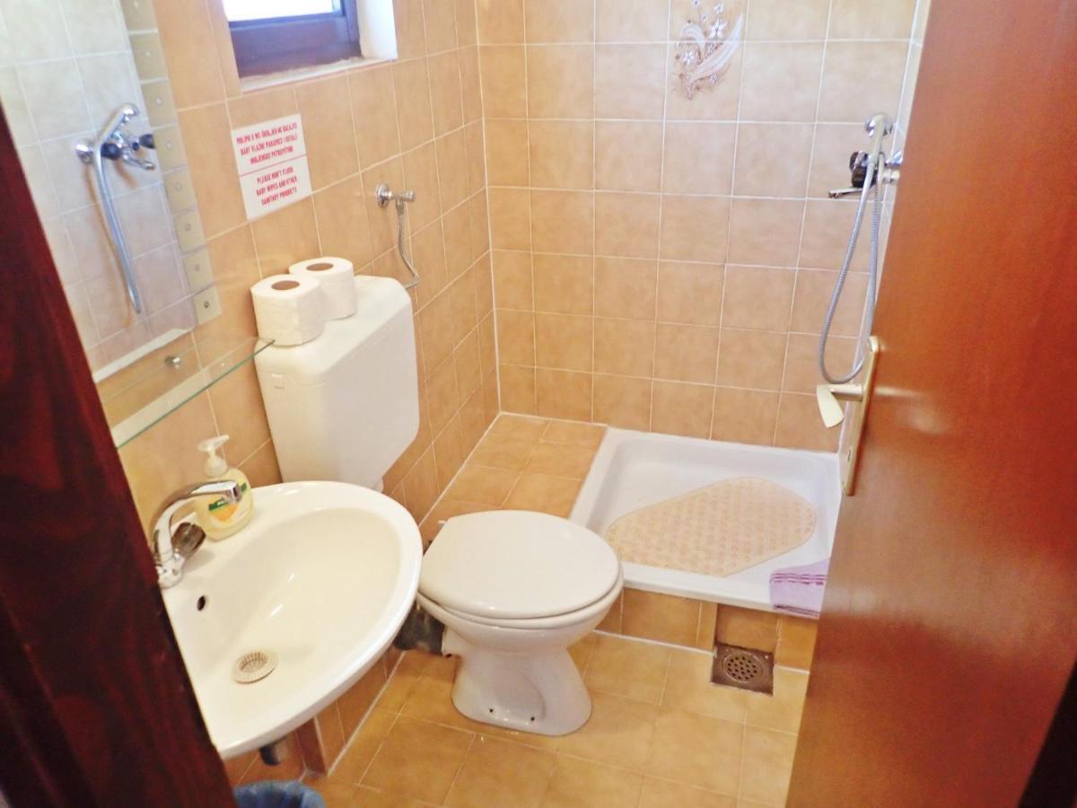 Apartmani Ivica & Boja Starigrad Paklenica Exteriér fotografie